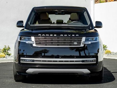 Certified 2025 Land Rover Range Rover SE AWD/4WD image 3