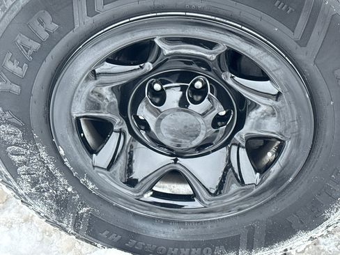 Used 2023 Toyota Tacoma SR image 9