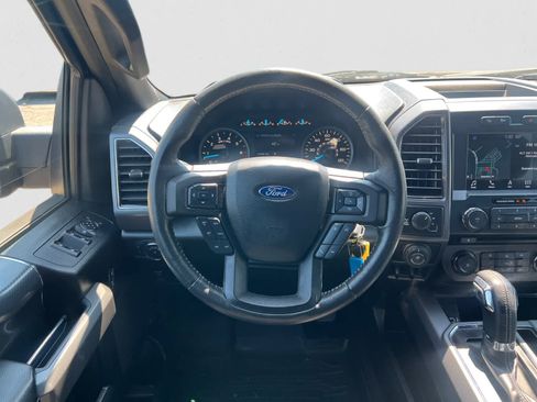 Used 2018 Ford F150 XLT w/ Equipment Group 302A Luxury AWD/4WD image 13