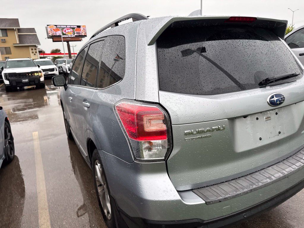 Used 2018 Subaru Forester 2.5i Touring AWD/4WD image 6