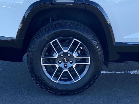 New 2026 GMC Terrain AT4 w/ Convenience Package III image 45