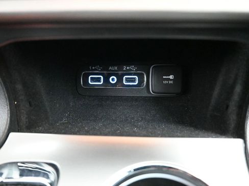 Used 2022 Jeep Grand Cherokee Laredo X image 21