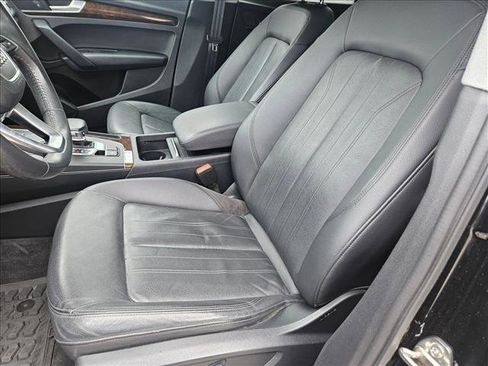 Used 2020 Audi Q5 2.0T Premium w/ Convenience Package image 14