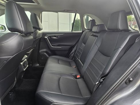 Used 2020 Toyota RAV4 Limited w/ Limited Grade Weather Package AWD/4WD image 16