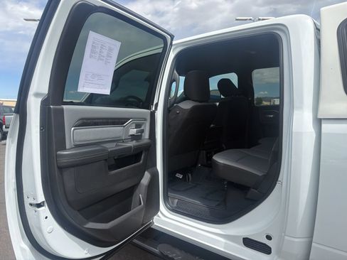 Used 2022 RAM 2500 Big Horn w/ Cold Weather Group AWD/4WD image 25