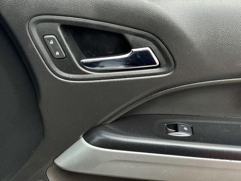 Used 2021 Chevrolet Colorado LT w/ Safety Package image 14