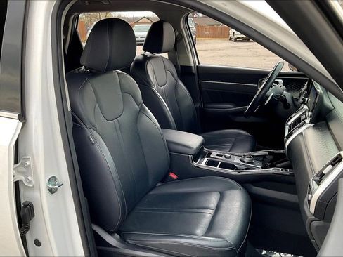 Used 2022 Kia Sorento SX image 7