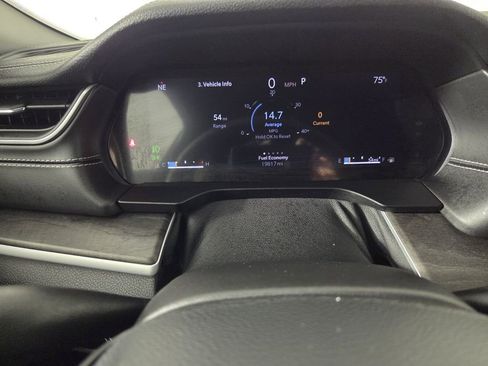 Certified 2025 Jeep Grand Cherokee Limited w/ MOPAR Finishing Package image 18