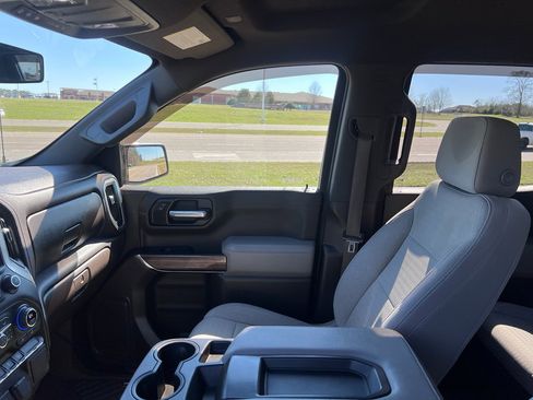 Used 2021 Chevrolet Silverado 1500 LT w/ Z71 Off-Road Package image 22