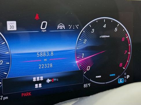 Used 2024 Mercedes-Benz GLS 450 4MATIC image 13