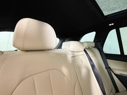 Used 2021 BMW X5 sDrive40i w/ Convenience Package RWD image 26
