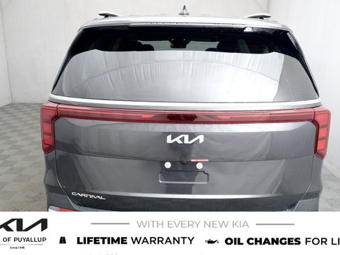 New 2026 Kia Carnival EX image 6