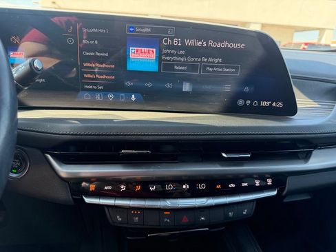 Used 2024 Cadillac XT4 Premium Luxury FWD image 34