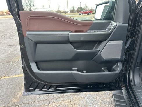 Used 2022 Ford F150 Lariat image 22