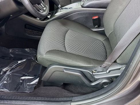 Used 2020 Dodge Journey SE w/ Blacktop Package FWD image 18