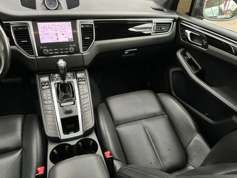 Used 2018 Porsche Macan S w/ Premium Package Plus image 13