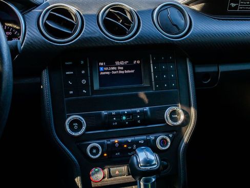 Used 2020 Ford Mustang Coupe image 17