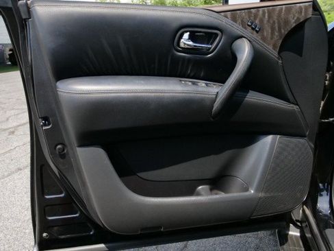 Used 2023 Nissan Armada Platinum w/ Captain's Chairs Package RWD image 28