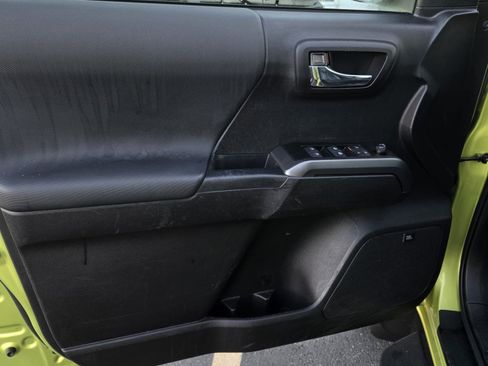 Certified 2023 Toyota Tacoma TRD Sport image 12