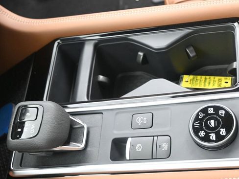 New 2026 Nissan Pathfinder Platinum AWD/4WD image 25