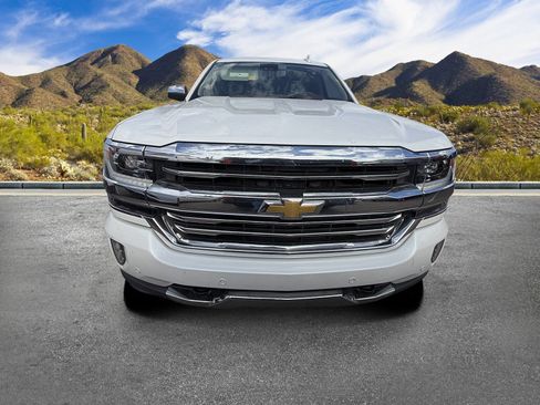 Used 2018 Chevrolet Silverado 1500 High Country w/ High Desert Package AWD/4WD image 4
