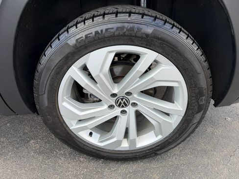Used 2022 Volkswagen Atlas SE AWD/4WD image 46