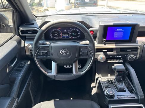Used 2024 Toyota Tacoma TRD Sport AWD/4WD image 24