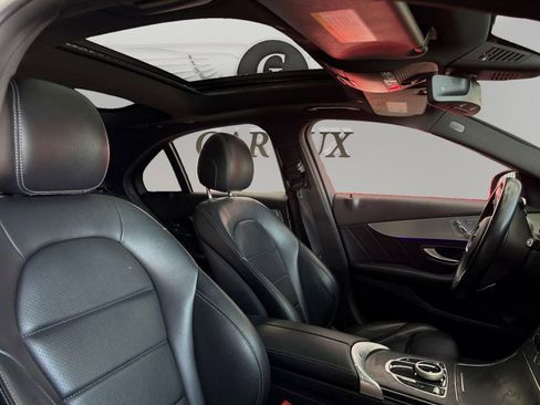 Used 2019 Mercedes-Benz C 300 Sedan image 14