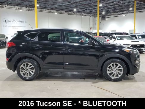 Used 2016 Hyundai Tucson SE w/ Option Group 02 FWD image 5