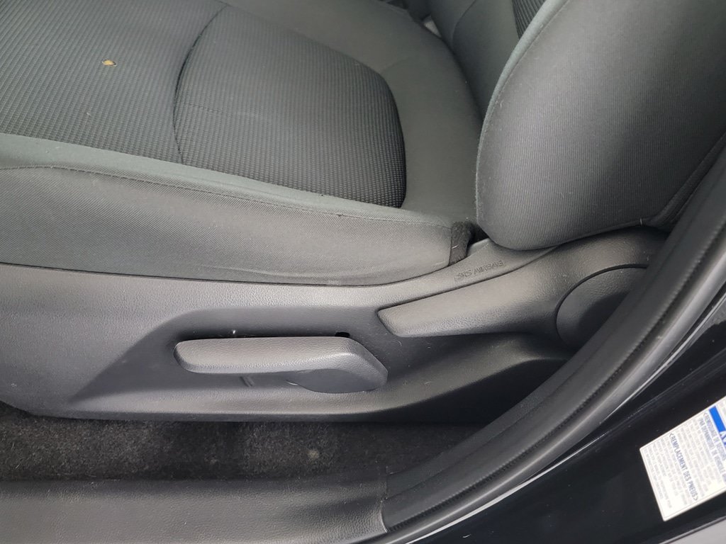 Used 2020 Toyota RAV4 LE w/ All Weather Liner Package AWD/4WD image 15