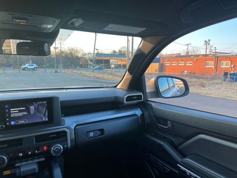 Used 2025 Toyota 4Runner TRD Off-Road image 34