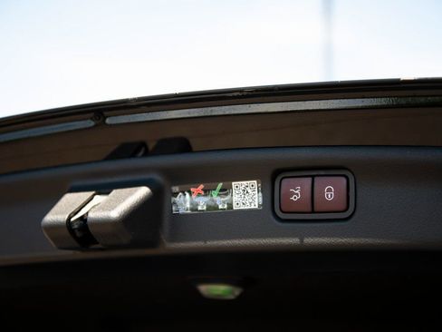 Certified 2025 Mercedes-Benz C 300 C 300 image 19