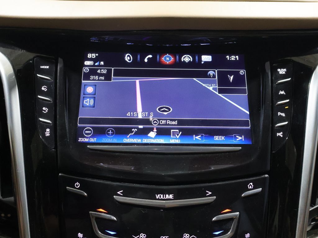 Used 2020 Cadillac Escalade Platinum AWD/4WD image 34
