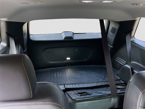 Used 2021 Chevrolet Traverse RS w/ LPO, Floor Liner Package image 26