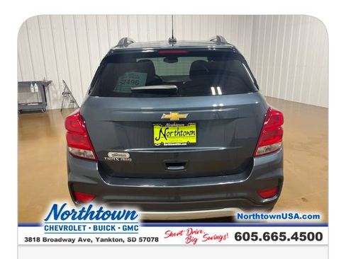 Used 2022 Chevrolet Trax LT w/ LT Convenience Package AWD/4WD image 7