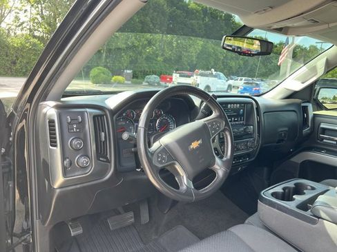 Used 2018 Chevrolet Silverado 1500 LT w/ All Star Edition AWD/4WD image 10