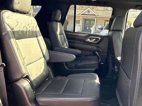 Used 2021 Chevrolet Tahoe LT w/ LT Signature Package image 15