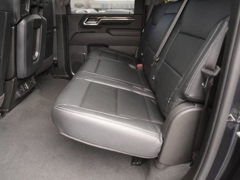 Used 2024 Chevrolet Silverado 2500 LT w/ Convenience Package image 12