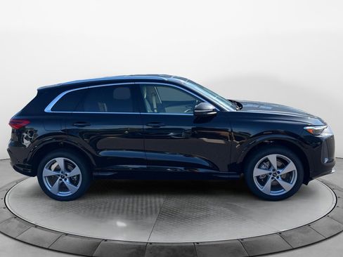 New 2025 Audi Q5 Premium Plus image 8