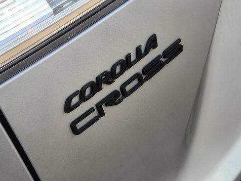 Used 2025 Toyota Corolla Cross AWD Hybrid image 10
