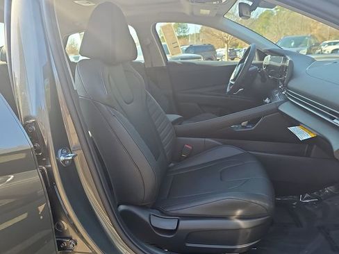 New 2026 Hyundai Elantra Limited FWD image 19