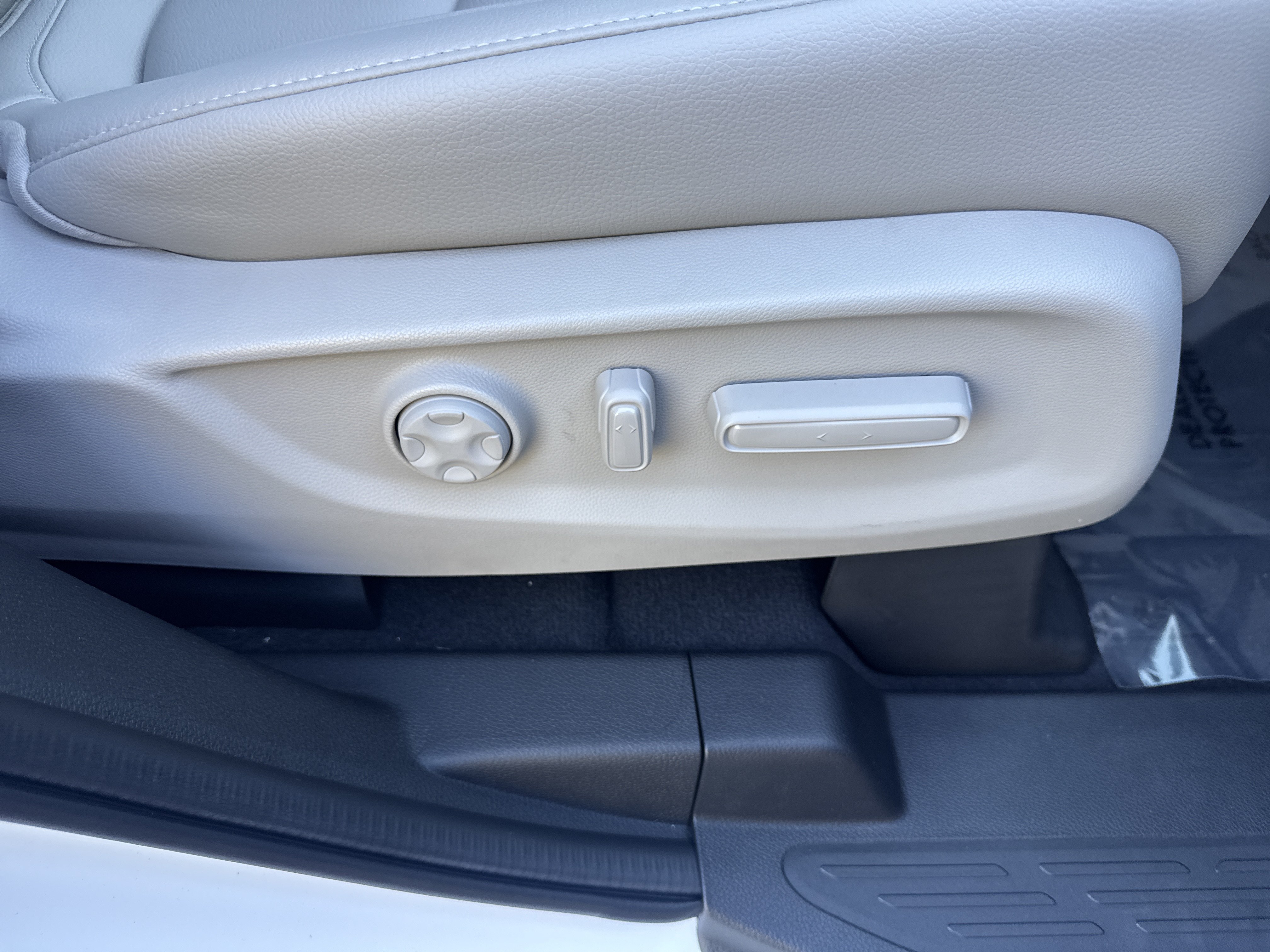 New 2027 Honda Odyssey EX-L image 17