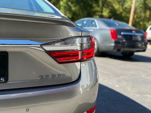 Used 2016 Lexus ES 350 ES 350 Sedan 4D image 41