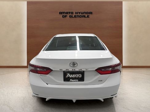 Used 2024 Toyota Camry SE FWD image 4
