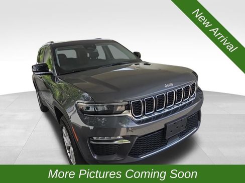 Used 2022 Jeep Grand Cherokee Limited AWD/4WD image 1