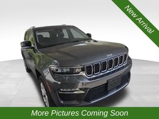 Used 2022 Jeep Grand Cherokee Limited AWD/4WD video 1