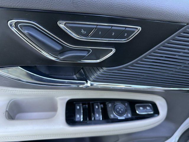 Used 2020 Lincoln Corsair FWD image 12