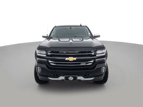 Used 2017 Chevrolet Silverado 1500 LTZ Z71 w/ LTZ Plus Package image 2