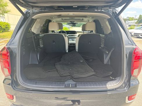Used 2021 Hyundai Palisade Limited w/ Cargo Package AWD/4WD image 18