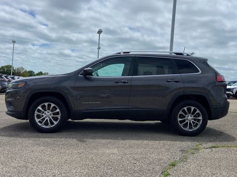 Used 2019 Jeep Cherokee Latitude Plus w/ Comfort/Convenience Group AWD/4WD image 8